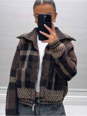 Plaid Brown Zip-Up Knit Jacket